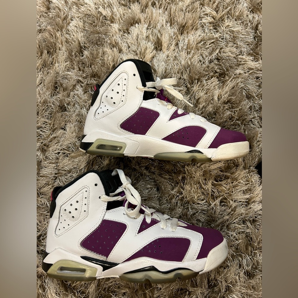 Jordan 6, grade school
